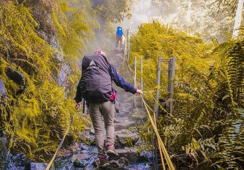tips pendakian gunung gede